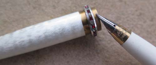 #5788: Lady Sheaffer XV IN Moire Silver with Brilliants. NOS, NEVER INKED. 14K TRIUMPH NIB IN Medium+